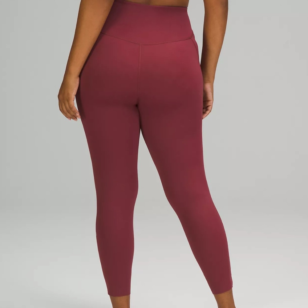 Lululemon base pace 25” mulled wine